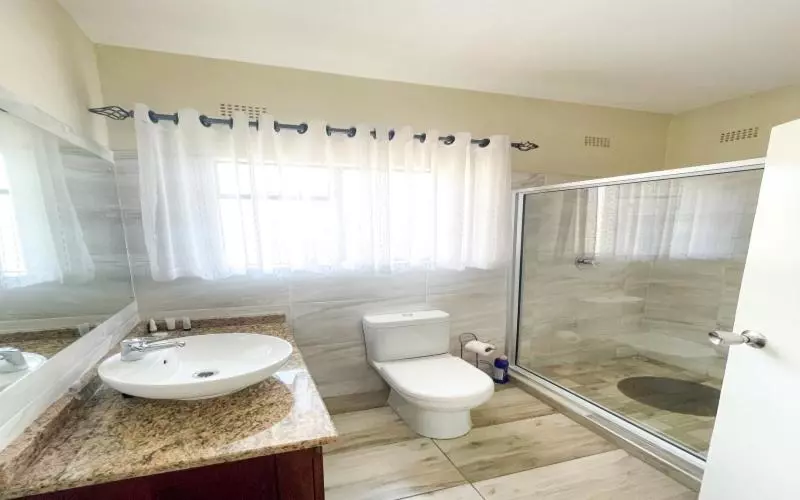 تختخواب و صبحانه Pemabwe Guest Lodge