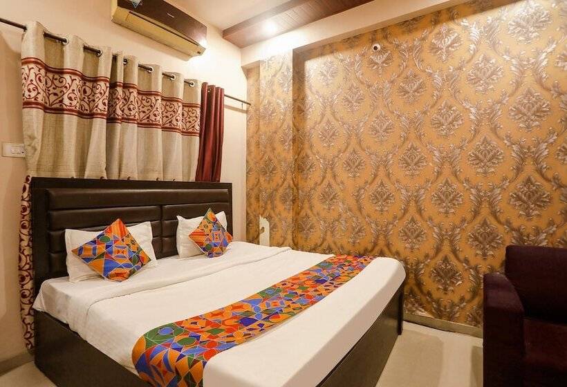 Fabhotel Happy Stay Inn