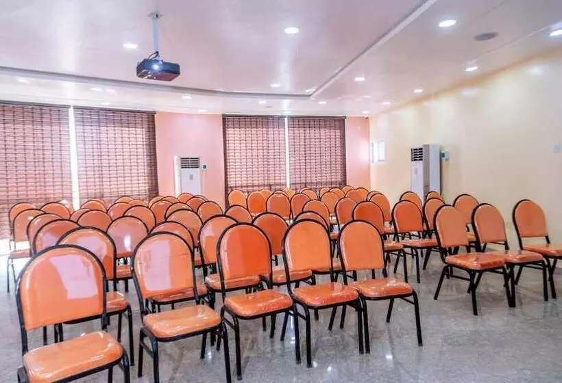 Guest Pride Hotel Kano