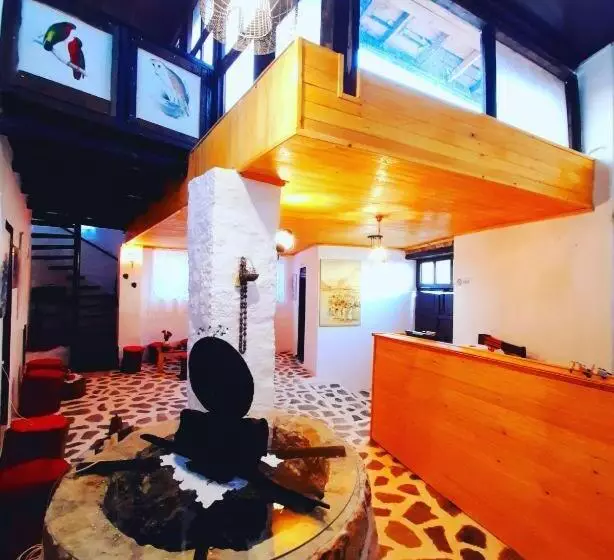 ホテル Edward Lear