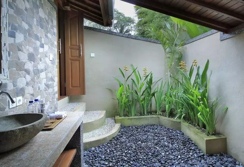Hotelli Hanaya Ubud Villa