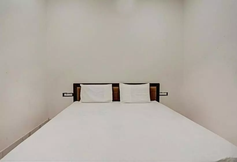 ホテル Oyo Highway Inn