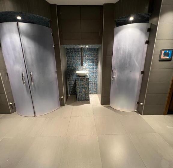 호텔 Suites   Damac Tower Riyadh