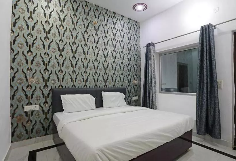 Hotelli The Relax Inn Residency