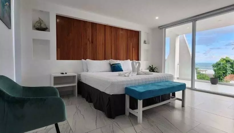 Hotelli The Views Resort