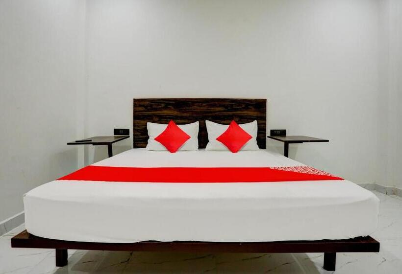 Oyo Flagship Hotel Palacio Palace