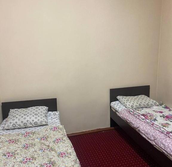 فندق صغير Ozod Guest House