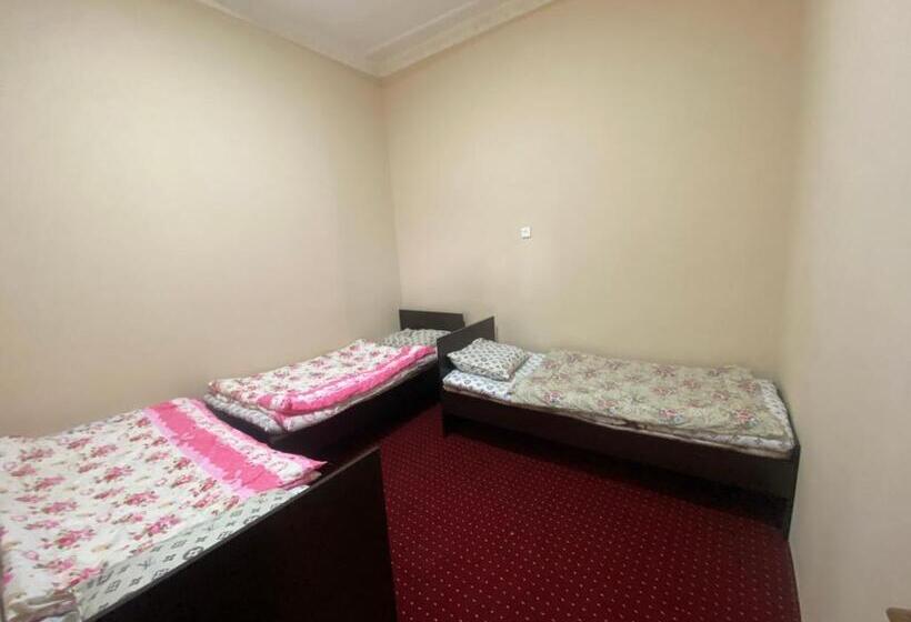 فندق صغير Ozod Guest House