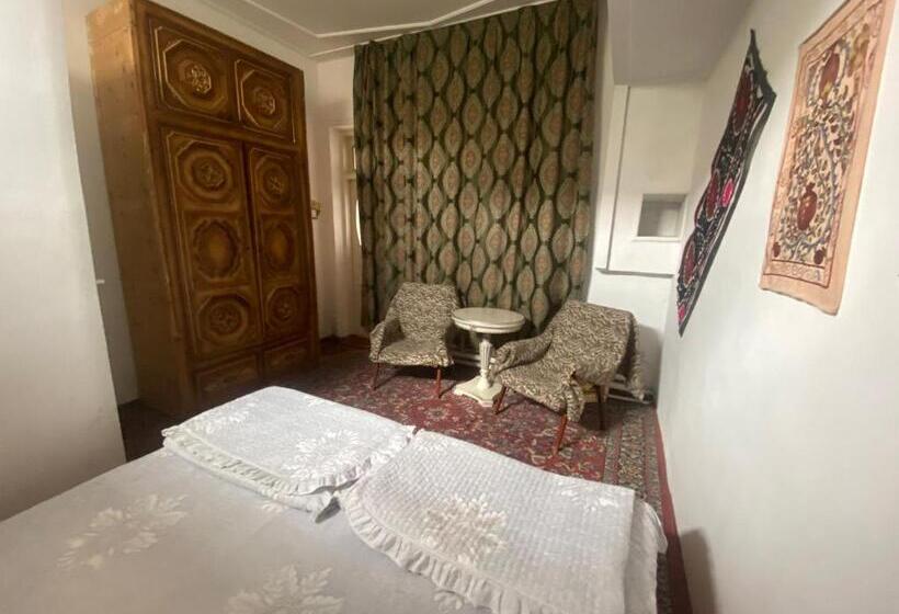 فندق صغير Ozod Guest House
