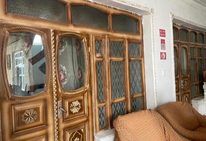 فندق صغير Ozod Guest House