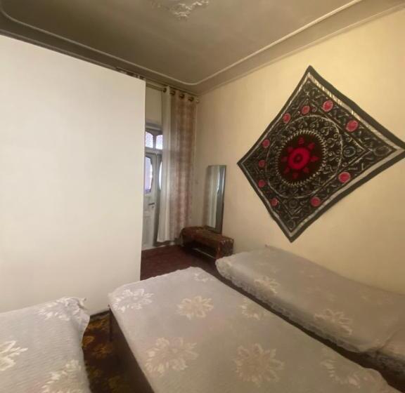 فندق صغير Ozod Guest House