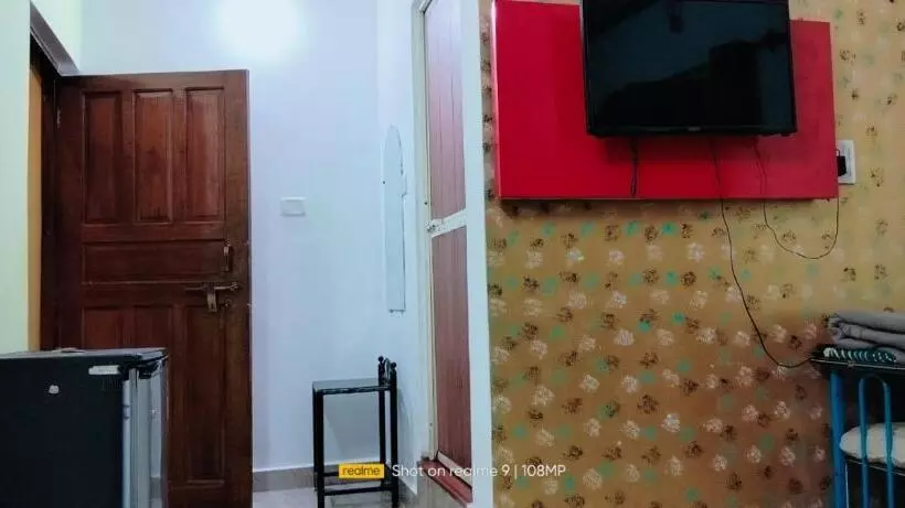 تختخواب و صبحانه Cardozo Beach House