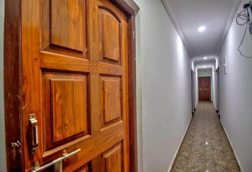 تختخواب و صبحانه Cardozo Beach House