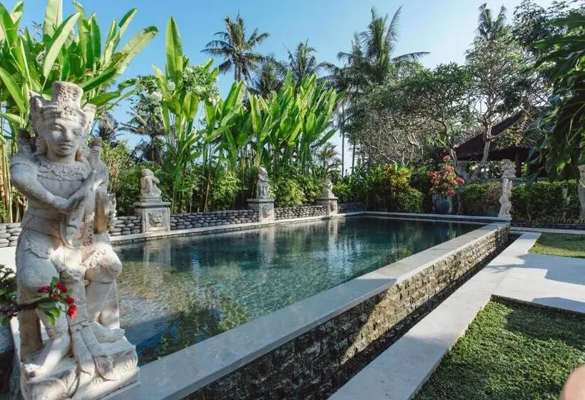 ベッドアンドブレックファースト Kishi Kishi Artvilla