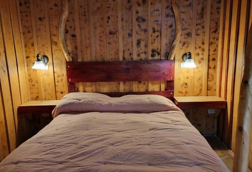 민박 Poas Volcano & La Paz Waterfall Cabins