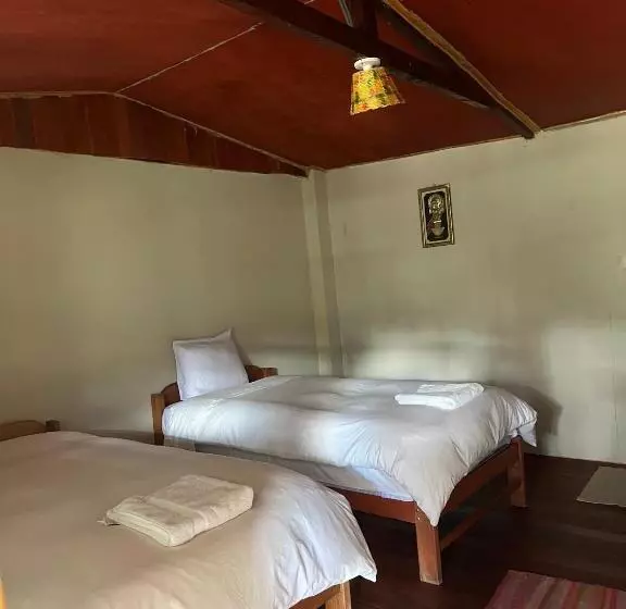 Aamiaismajoitus (B&B) Refugio De Mery Lucmabamba