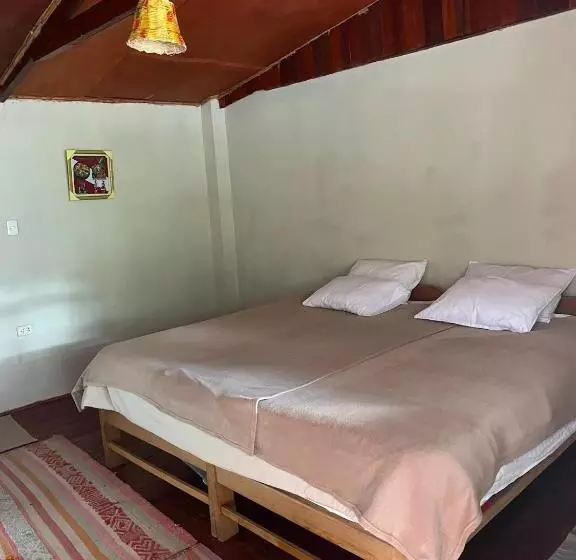 Aamiaismajoitus (B&B) Refugio De Mery Lucmabamba