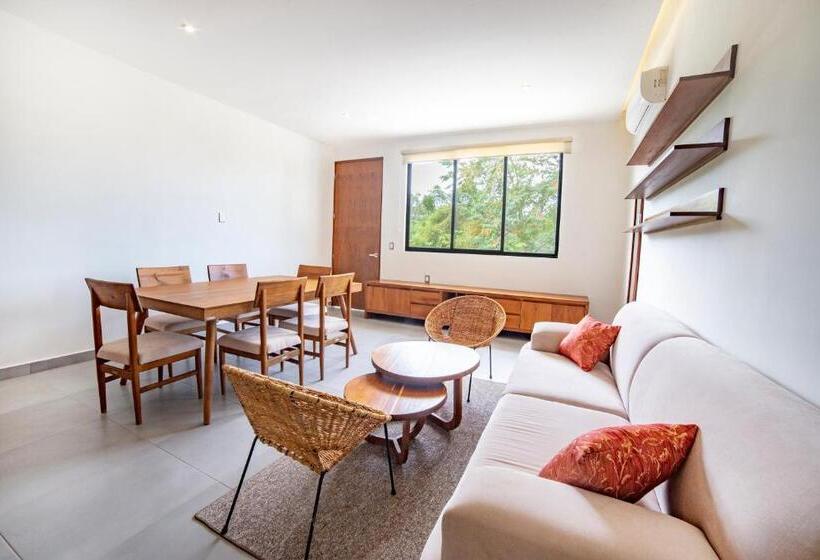 Deluxe Apartments Azure