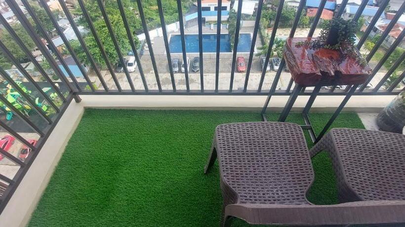 Dracarys Place 2 Condo With Balcony Unlimited Wifi Lapulapu City View