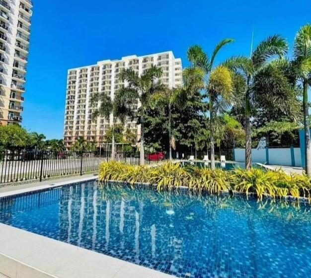 Dracarys Place 2 Condo With Balcony Unlimited Wifi Lapulapu City View