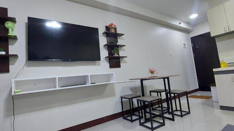 Dracarys Place 2 Condo With Balcony Unlimited Wifi Lapulapu City View