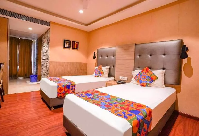 Fabhotel The Banyan