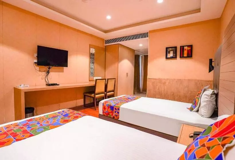 Fabhotel The Banyan