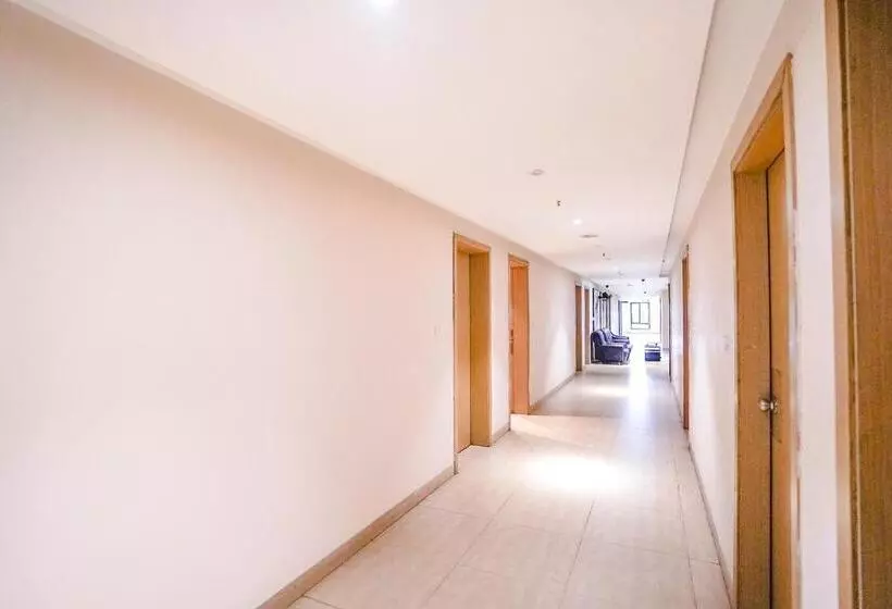 Fabhotel The Banyan