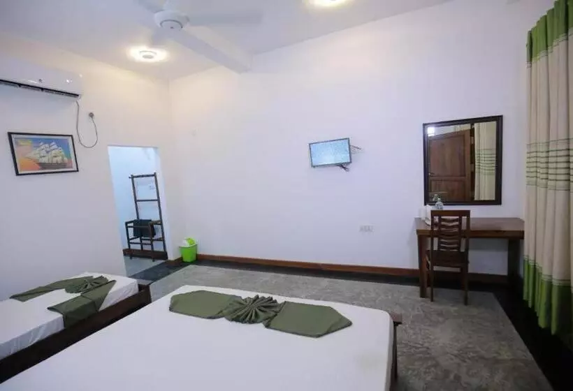 ホテル Chenemo Holiday Resort Next Katharagama