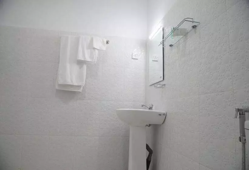 Hotelli Eco Resort Kandy