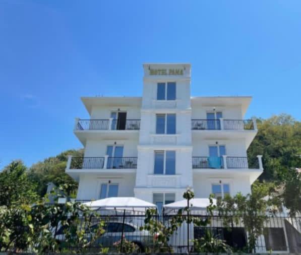 בית מלון כפרי Fama