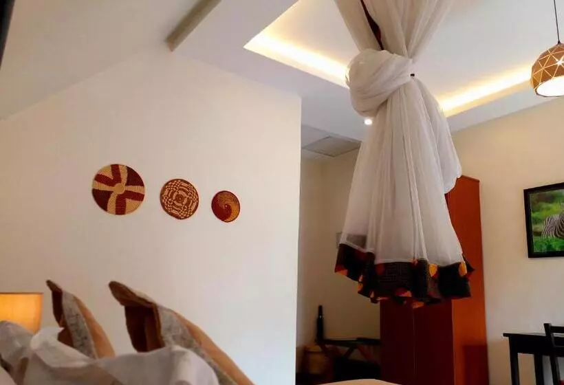 هتل Kabale Safari Club