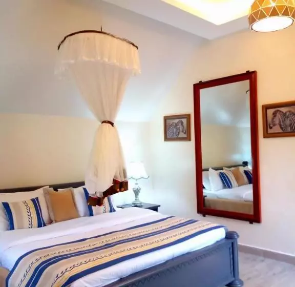 هتل Kabale Safari Club