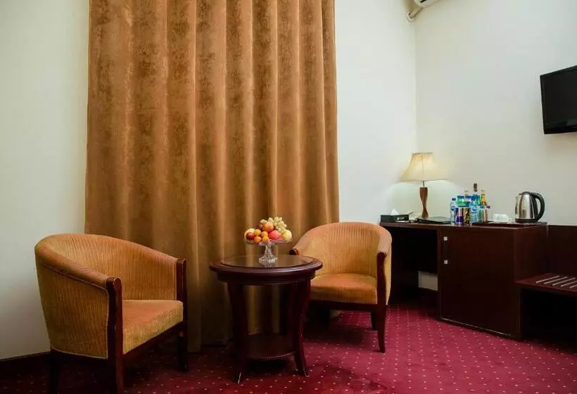 هتل Majestic Palace