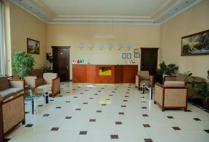 هتل Majestic Palace