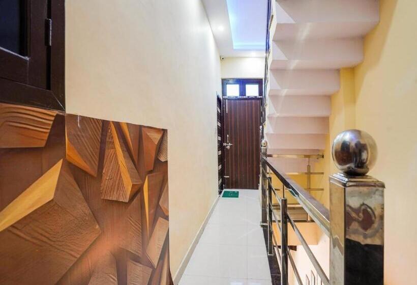 בית מלון כפרי Oyo 81181 Mann