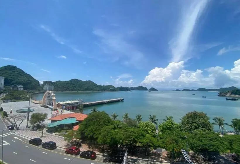هتل Private Balcony