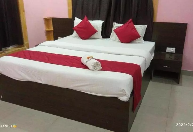 هتل Sr Homestay