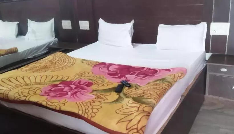 هتل Sr Homestay