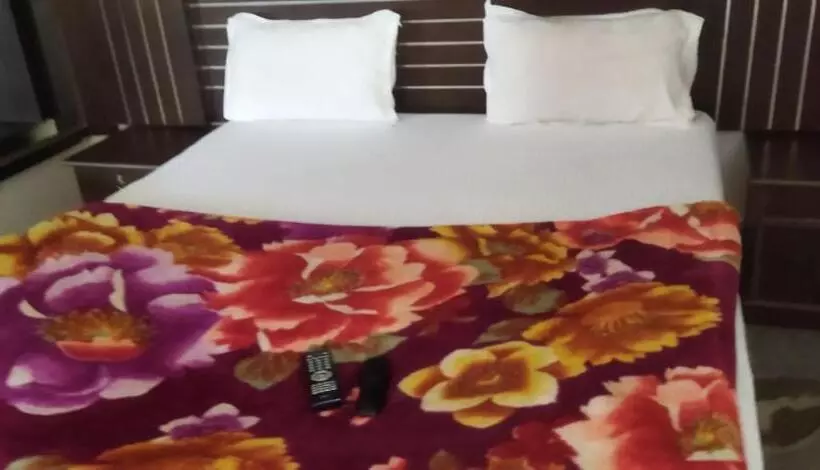 هتل Sr Homestay
