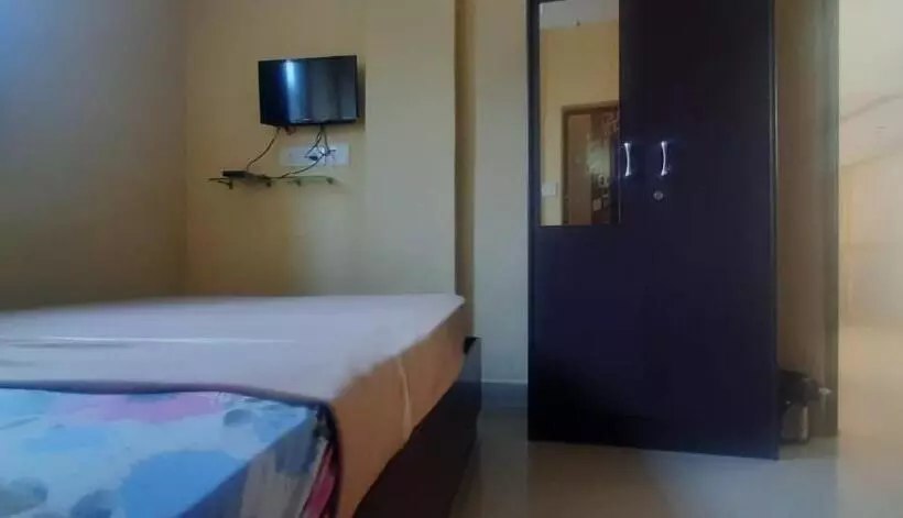 ホテル Towngate Madikeri
