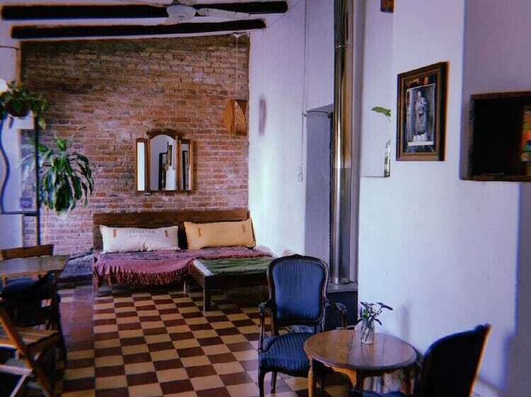 Jaracanda Hostel San Marcos