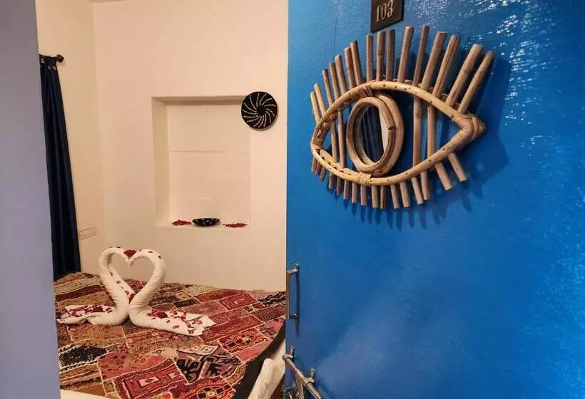 Pensione Blue Eye Hostel