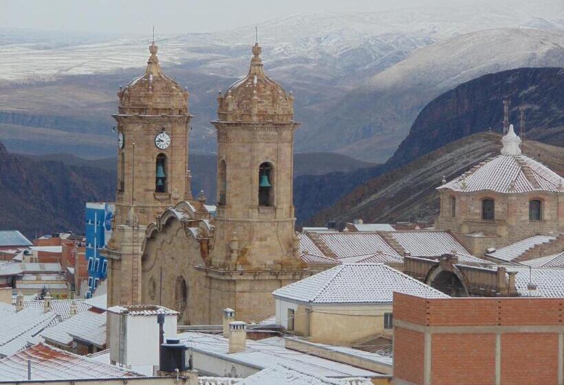 پانسیون Eucalyptus Potosi