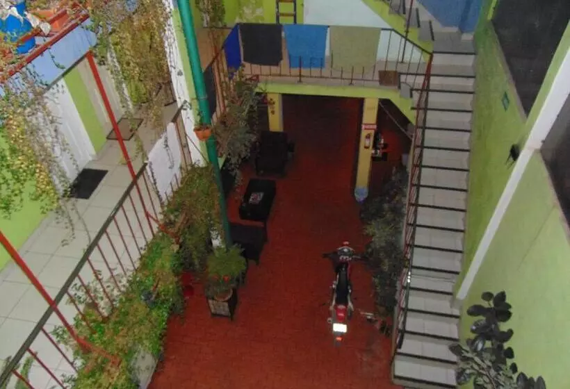 پانسیون Eucalyptus Potosi