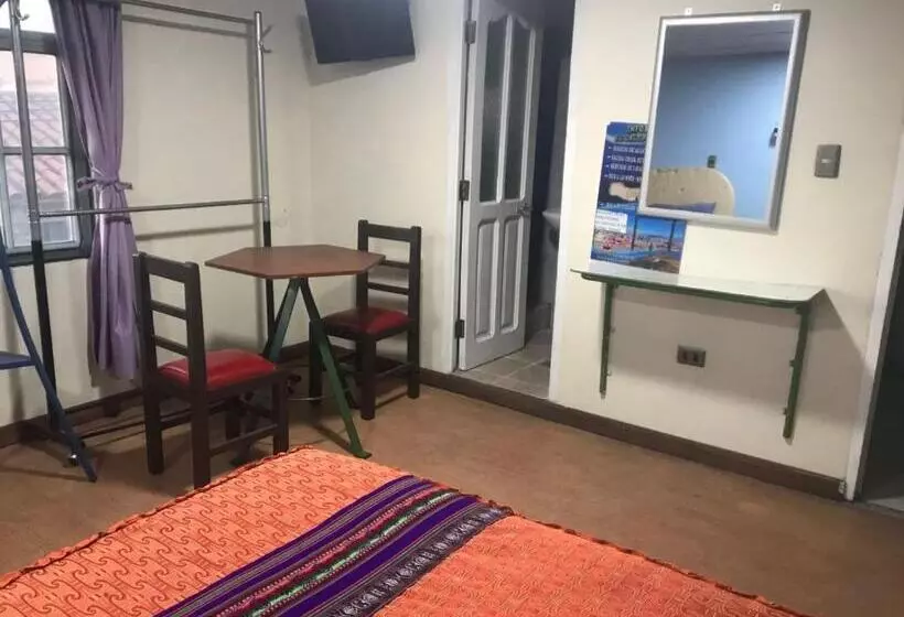 پانسیون Eucalyptus Potosi