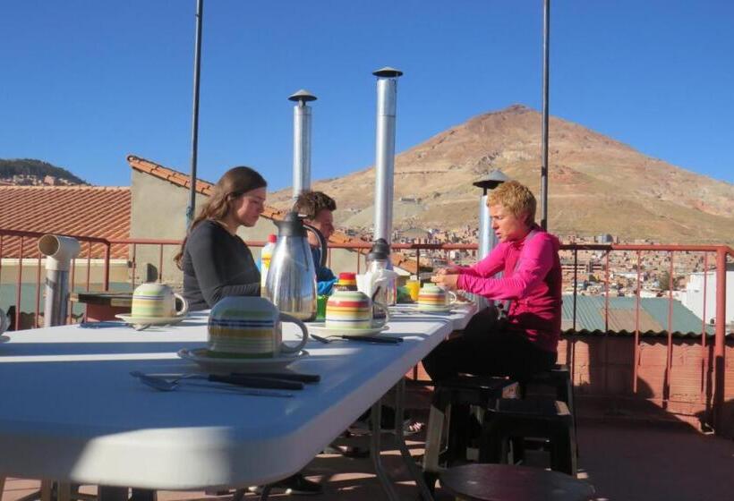 پانسیون Eucalyptus Potosi