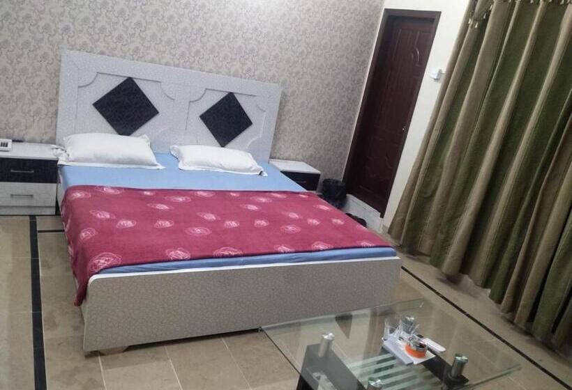 پانسیون Family Guest House In Gulshan E Iqbal , Block 10