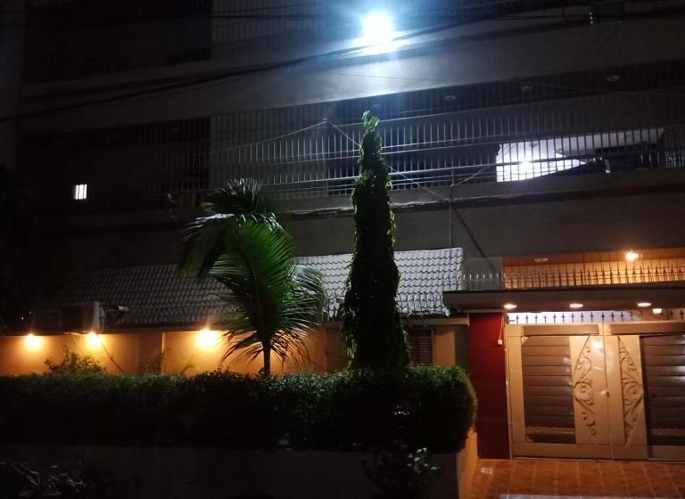 پانسیون Family Guest House In Gulshan E Iqbal , Block 10