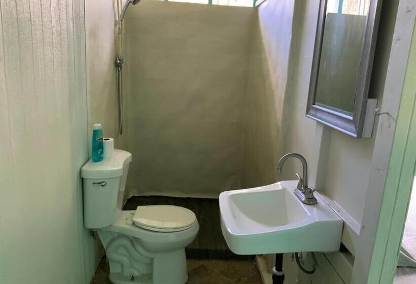 פנסיון Simple Rustic Studio Deluxe Bed In Tropical Fruits Garden